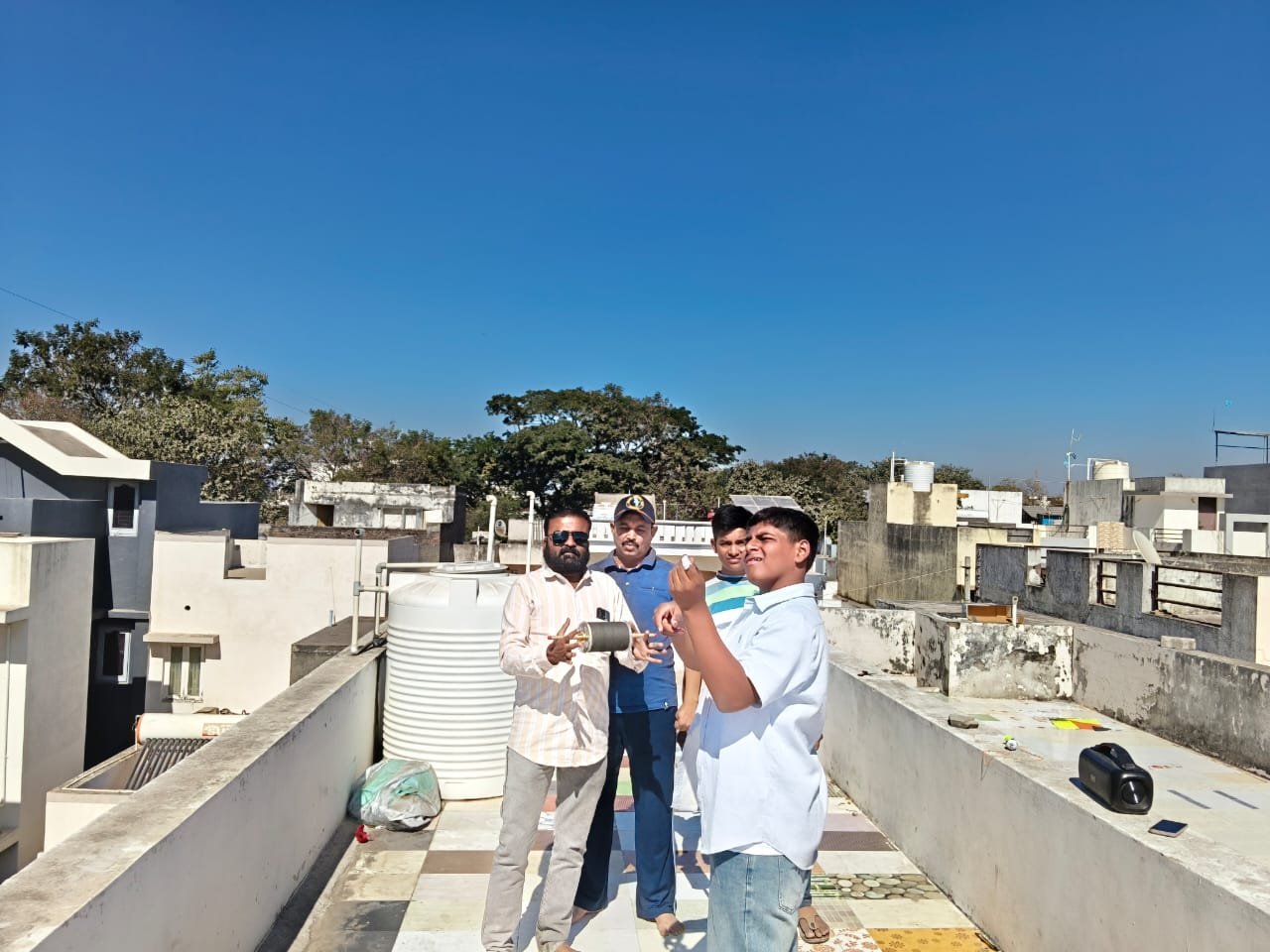 મકરસંક્રાંતિ ના પતંગની મોજ માણતા સલાયા ભાજપ પ્રમુખ લાલજી ભુવા